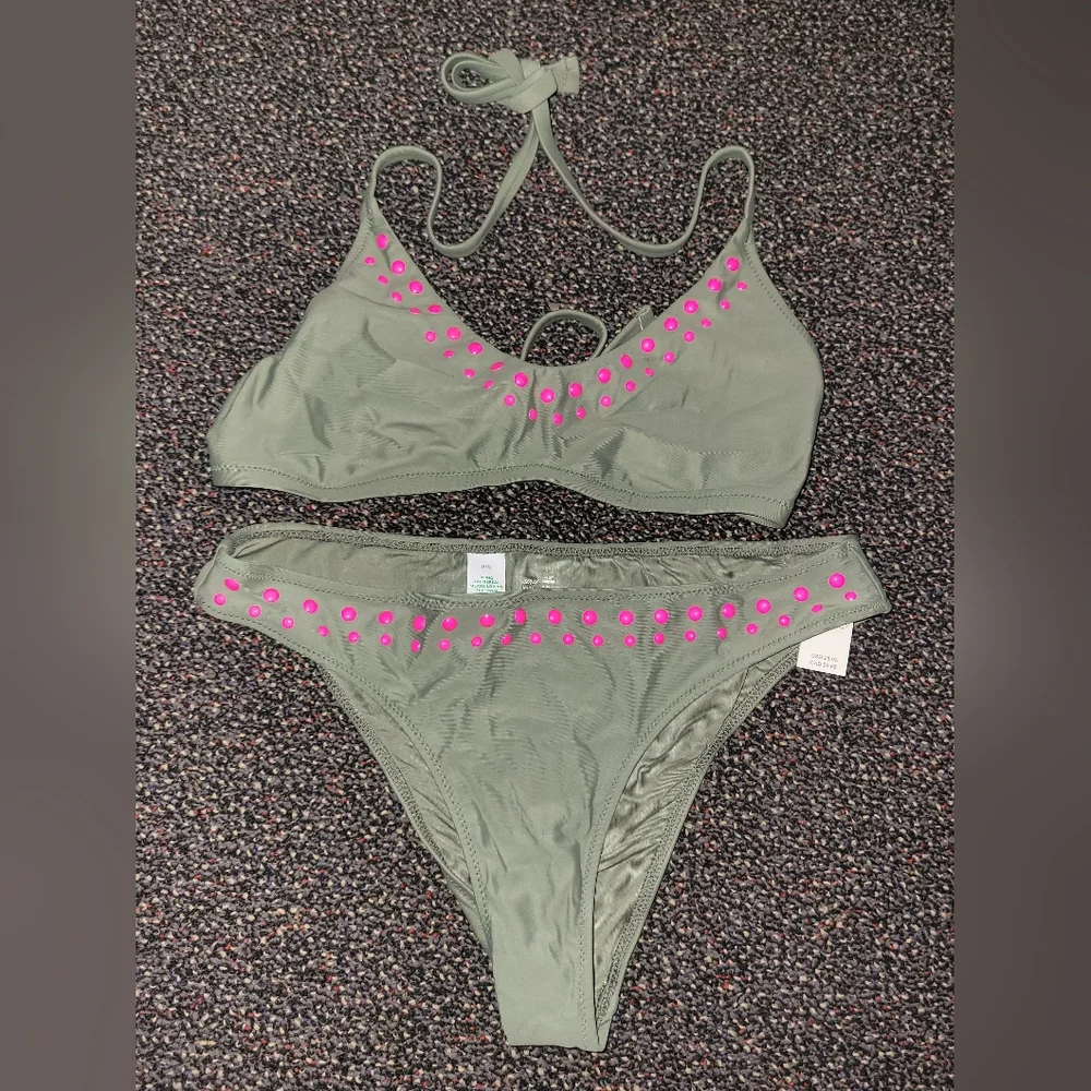 Nwt Aerie Green and Pink Bikini - Picture 1 of 7